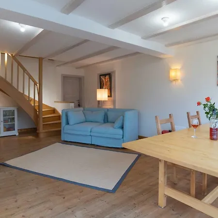 Apartment Kunstlerhaus